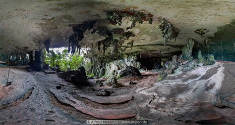 Painted Cave Sarawak