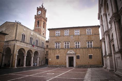 Piazza Pio II Val D'Orcia