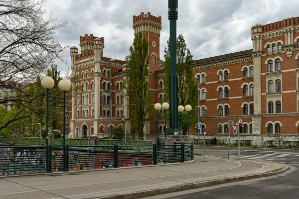 Rossauer Kaserne Vienna