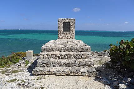 Wreck of the 10 Sail Monument Grand Cayman